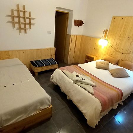 ウマウアカ Hostal Amalaya Bed & Breakfast エクステリア 写真
