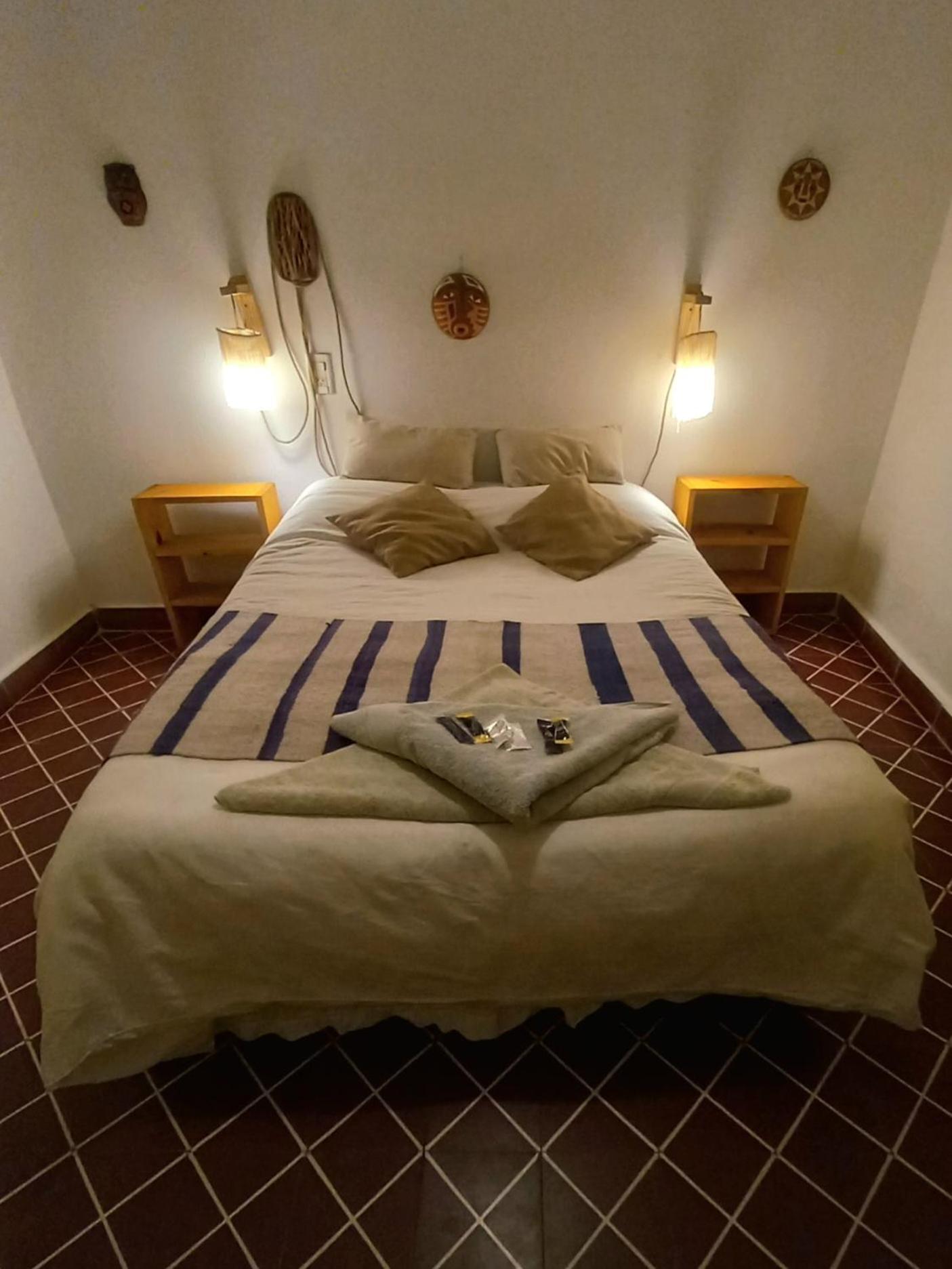ウマウアカ Hostal Amalaya Bed & Breakfast エクステリア 写真